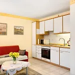 Appartement Elbstrom 24 *